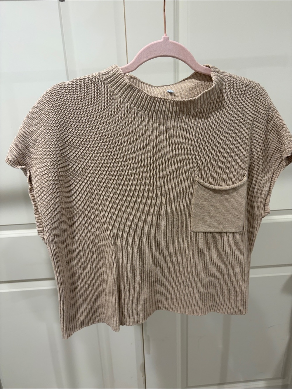 Source Unknown Beige Ribbed Short-Sleeve Knit Top with Chest Pocket